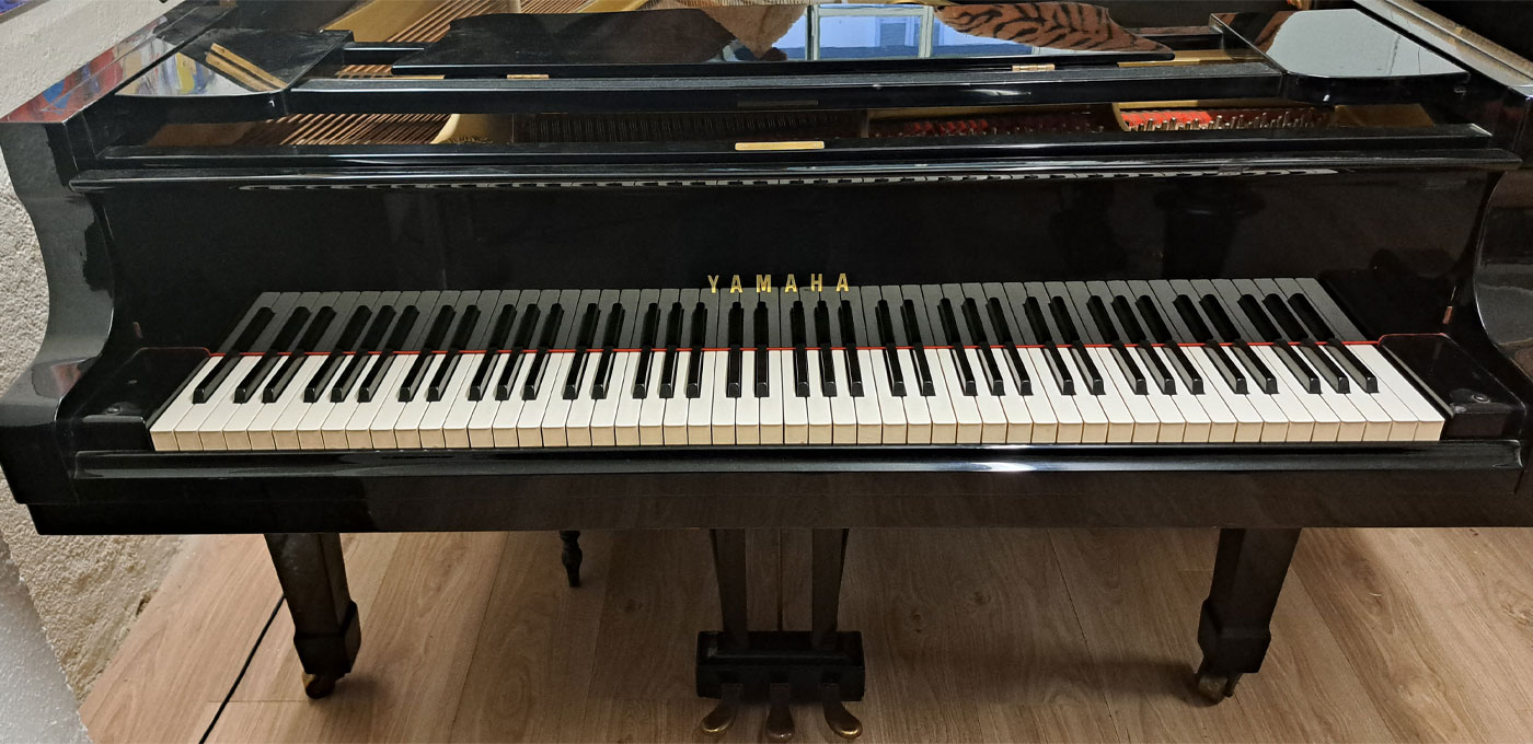 Piano YAMAHA C7 227cm (VENDU)