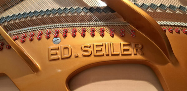 Piano SEILER blanc – Image 7